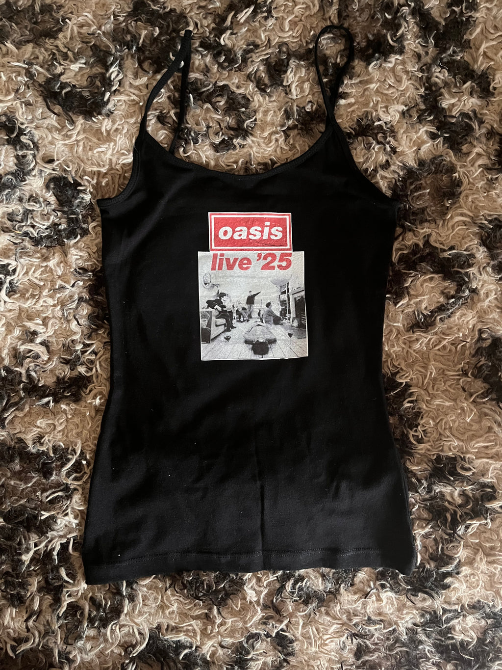 Oasis live 25 tank top in red